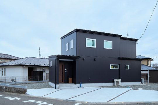 「施工事例」に松島町のFさま邸を掲載しました。